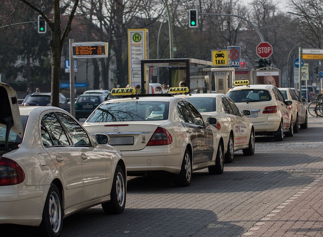 Comprehensive Guide to Taxi Services: London to Manchester, Heathrow Airport Transfers, and More